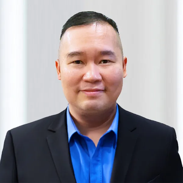 Tian Ming Huang Headshot